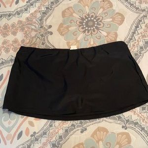 Black swim skirt